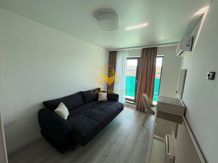 Apartament cu 3 camere semidecomandat, mobilat în Zorilor