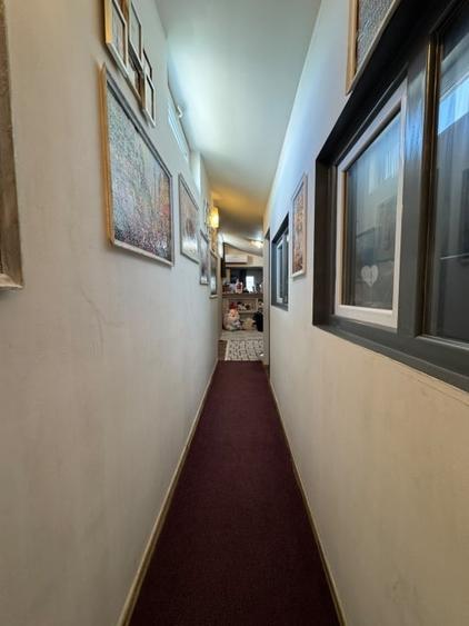 Casă individuală cu 7 camere cu Canalizare în Rahova
