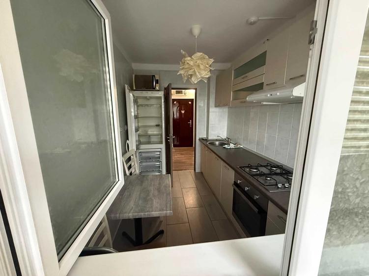 Apartament cu 2 camere decomandat în Vest
