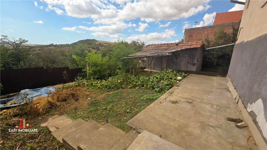 Casă individuală cu 3 camere cu Teren 678 Mp în Central