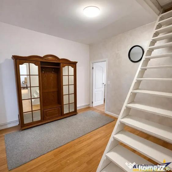 Casa in apreciabil potential,cu terase, curte,gradina echipa - 13