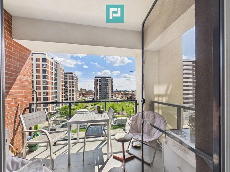 Apartament cu 3 camere semidecomandat în Confecții