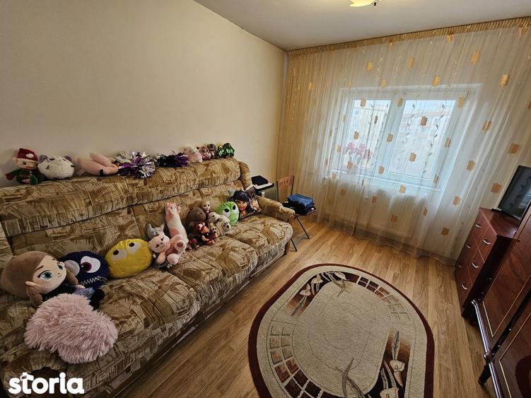 Apartament cu 3 camere decomandat în 13 Septembrie