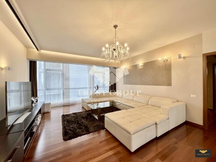 Apartament cu 4 camere semidecomandat, mobilat în Herăstrău