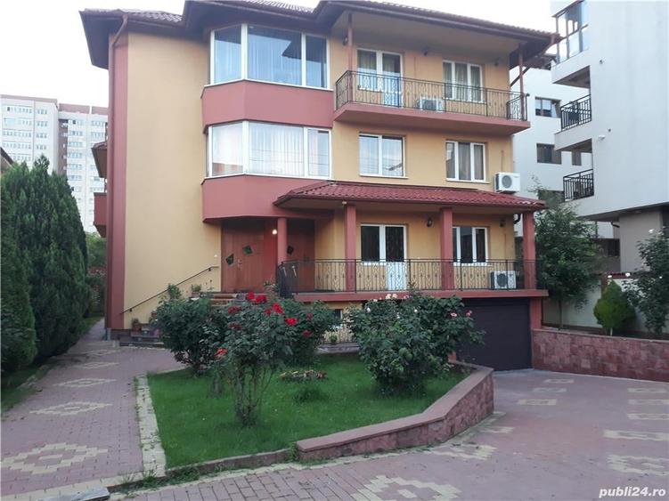 Casă cu 13 camere cu Teren 1000 Mp în Ghencea