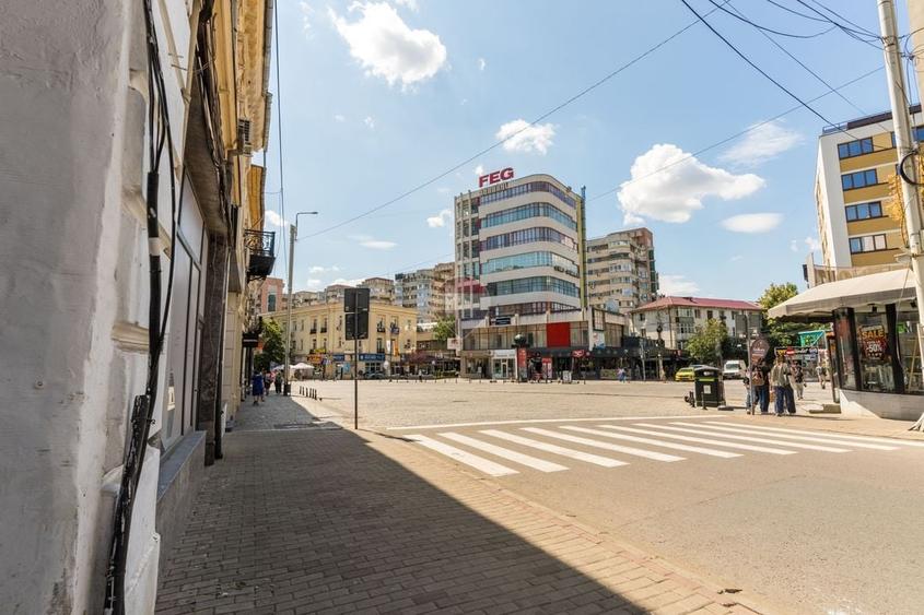 Garsonieră decomandată, mobilată în Piața Unirii