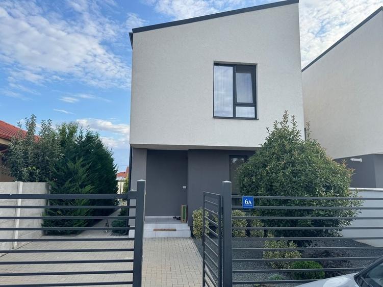 Casă cu 3 camere cu Teren 350 Mp în Dumbrăvița