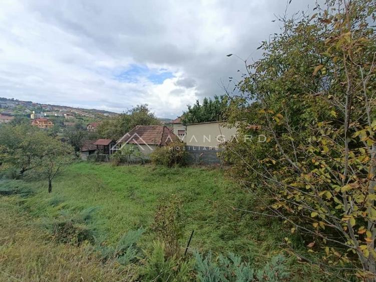 Teren Construcții intravilan de 1000 mp, în Borhanci