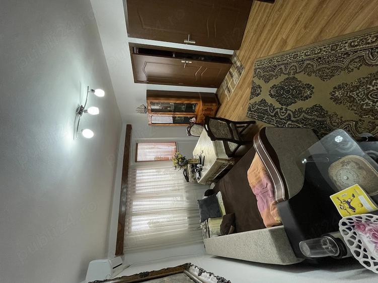 Apartament cu 3 camere decomandat, mobilat în Girocului