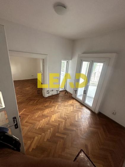 Apartament cu 2 camere semidecomandat în P-ța Romană
