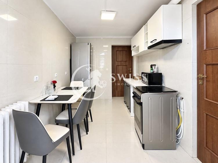 Apartament cu 3 camere decomandat, mobilat în Central