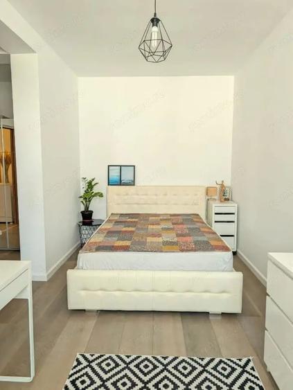 Apartament cu 3 camere decomandat în Vârteju