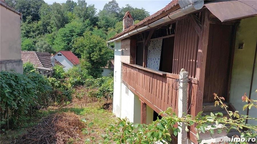 casa cu curte si gradina de vanzare in Sighisoara (semicentral)