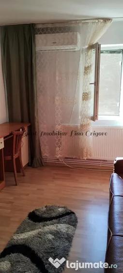 Apartament cu 2 camere decomandat în Sud