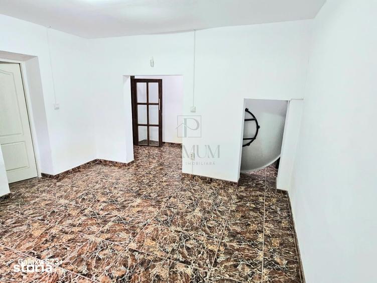 Spațiu comercial, de 40 mp, în Crișan