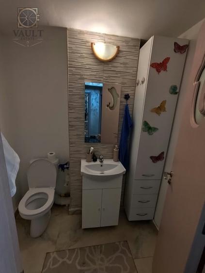 Apartament cu 3 camere decomandat, mobilat în Drumul Sării