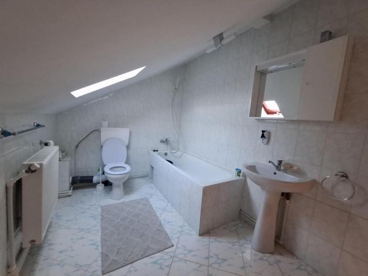 Apartament cu 2 camere decomandat în Burdujeni