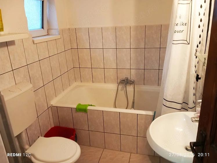Apartament cu 4 camere decomandat în Torontalului