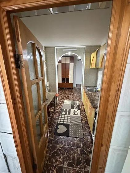 Apartament cu 2 camere decomandat, mobilat în Nicolina
