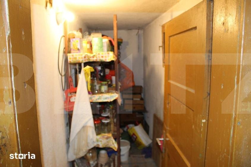Casă cu 4 camere cu Teren 1500 Mp în Central