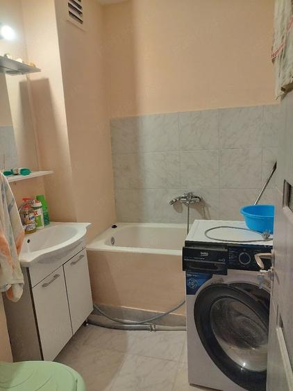 Garsonieră decomandată în Rogerius