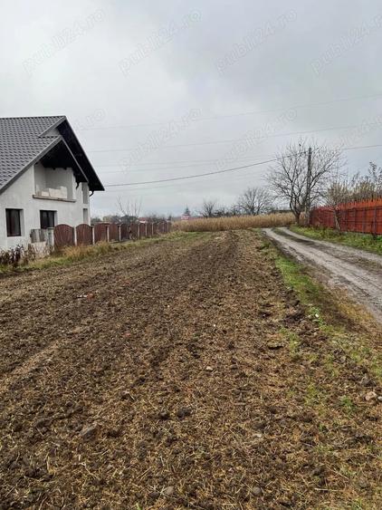 Teren de 23400 mp, în Central