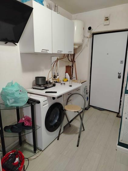 Garsonieră decomandată în Iris