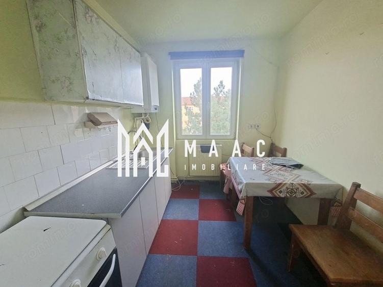 Apartament cu 2 camere semidecomandat, mobilat în Mihai Viteazul