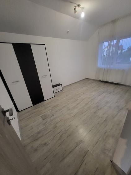 Casă cu 4 camere cu Teren 500 Mp în Cornetu