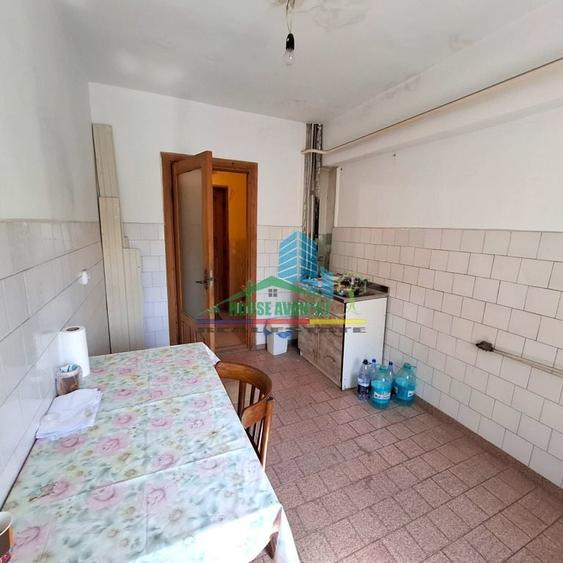 Apartament cu 3 camere decomandat în Ultracentral