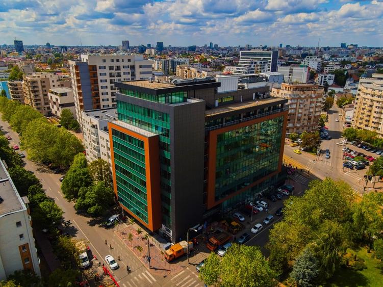 Birou, de 9.9390001296997 mp, în Calea Călărașilor