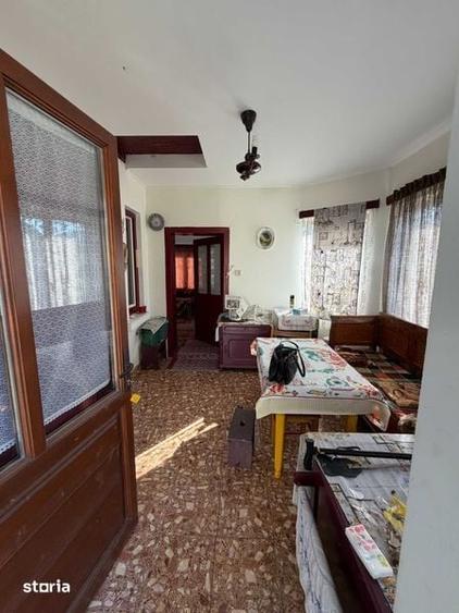 Casa de vanzare + curte 1900 m2 - 6