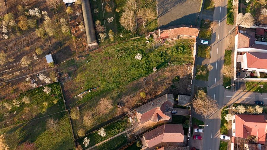 Teren Construcții intravilan de 1811 mp, în Aradul Nou