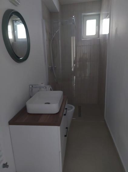 Casă cu 4 camere cu Teren 300 Mp în Central