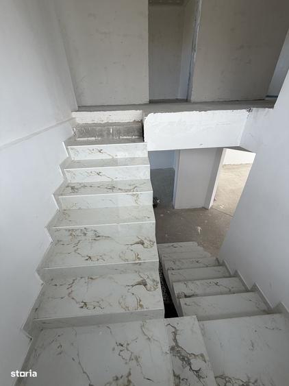 Casă cu 4 camere cu Teren 335 Mp în Central