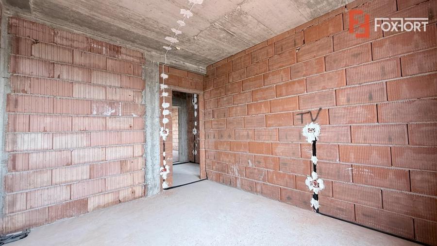 Duplex cu 5 camere cu Canalizare în Moșnița Nouă