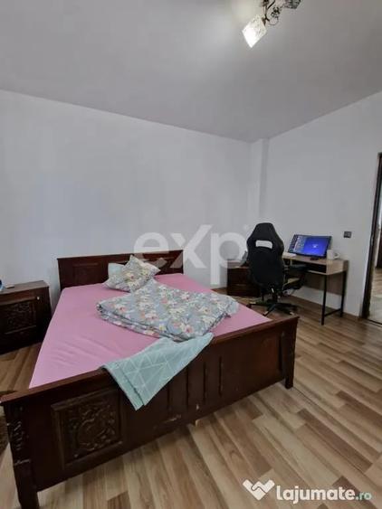 Casă cu 4 camere cu Teren 1200 Mp în Răzvad