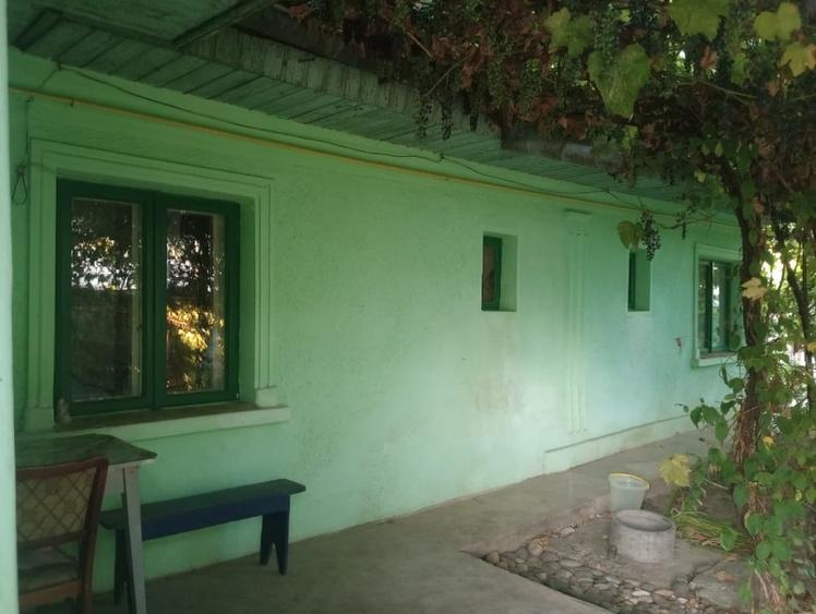 Casă individuală cu 3 camere cu Teren 671 Mp în Central