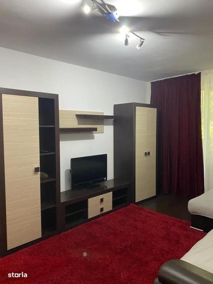 Apartament cu 3 camere decomandat, mobilat în Spitalului