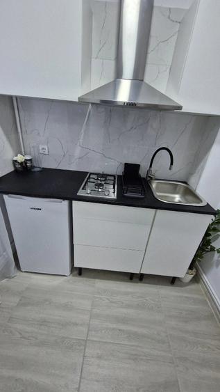 Garsonieră decomandată în Dorobanți
