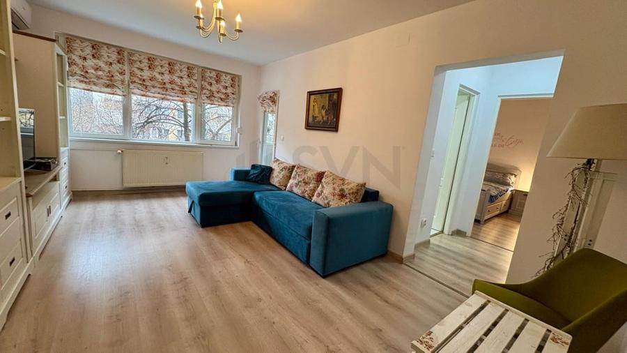 Apartament cu 2 camere semidecomandat în Tei