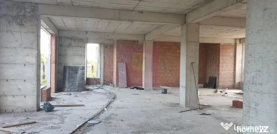 Spațiu comercial, de 330 mp, în Chiajna