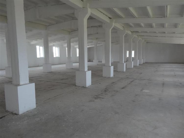 Spațiu industrial, de 200 mp, în Grădiște