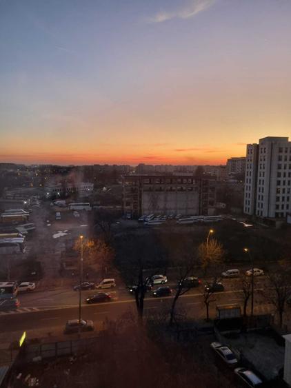 Apartament cu 4 camere decomandat în Parcul Carol