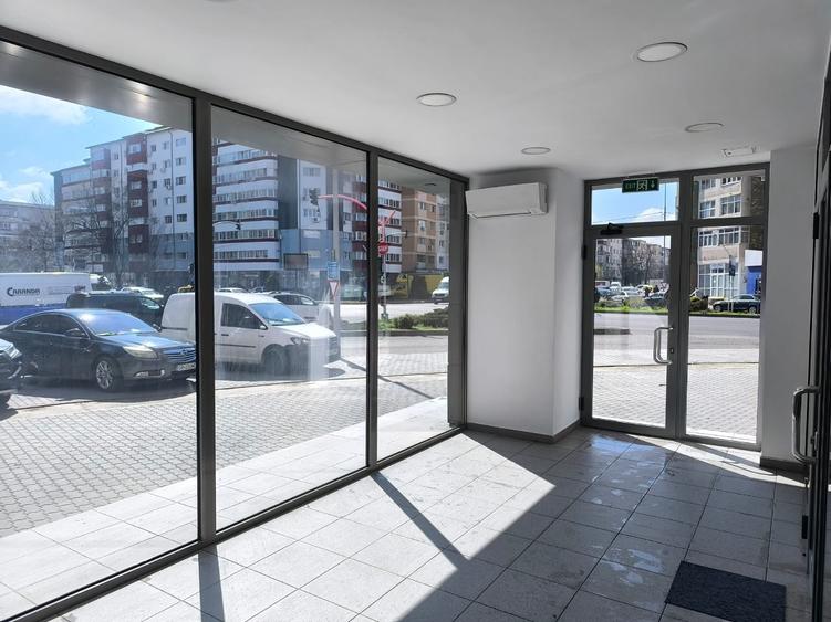 Spațiu comercial, de 77 mp, în Ultracentral