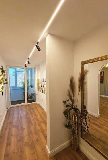 Apartament cu 2 camere semidecomandat, mobilat în P-ța Amzei