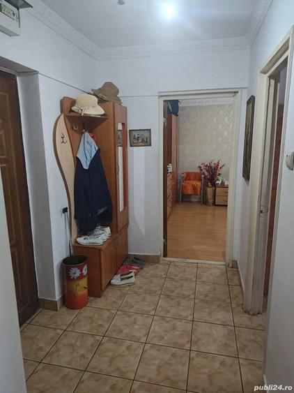 Apartament cu 3 camere decomandat în Nord