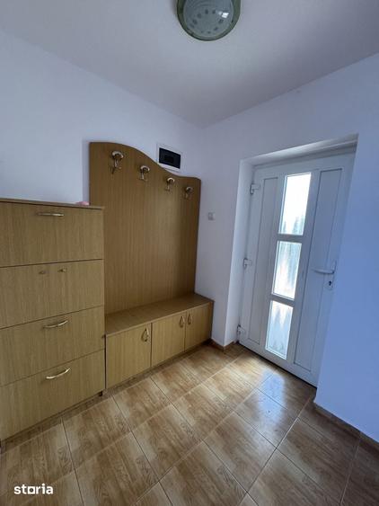Apartament cu 3 camere în Cetate