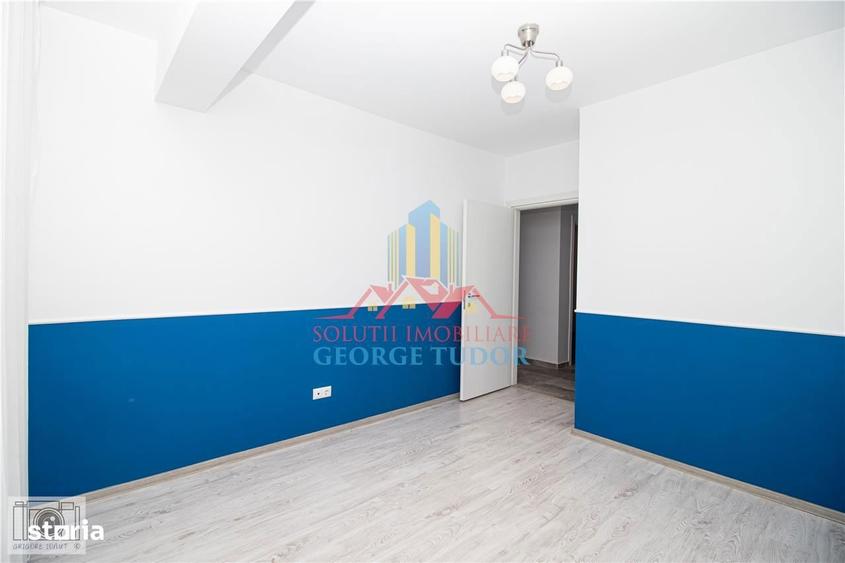 Apartament cu 3 camere decomandat în Tineretului