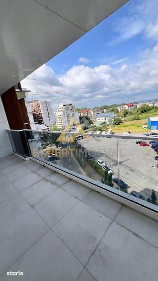 Apartament cu 3 camere în Traian